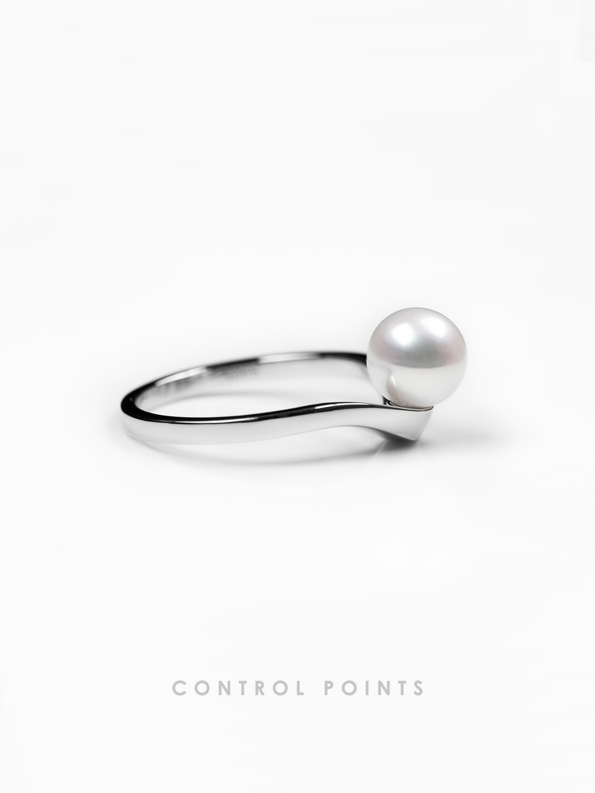 CONTROL POINTS GRAVITY PEARL RING  |  TROVE & TONE