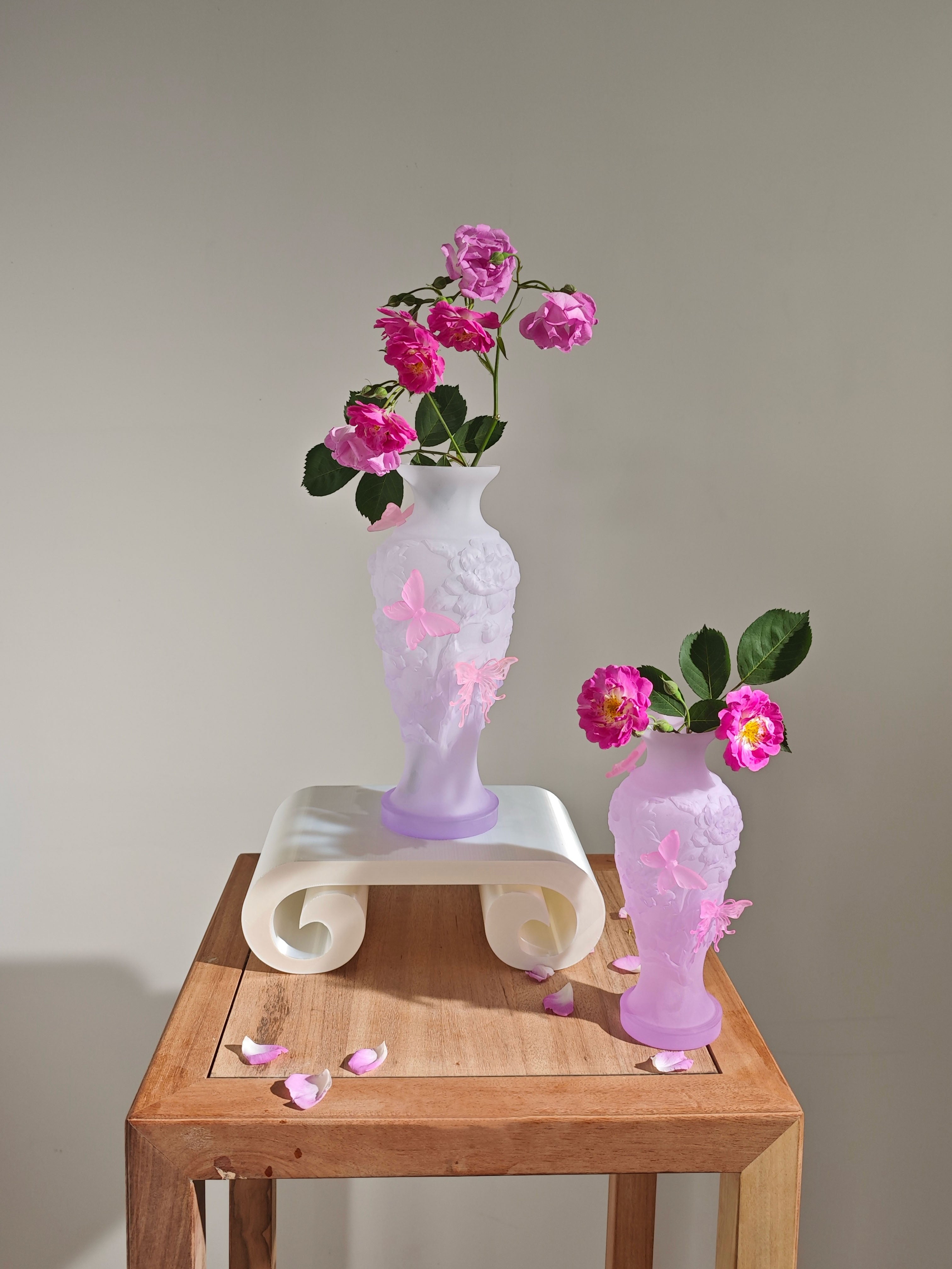PURPLE PAPILLON VIF VASE