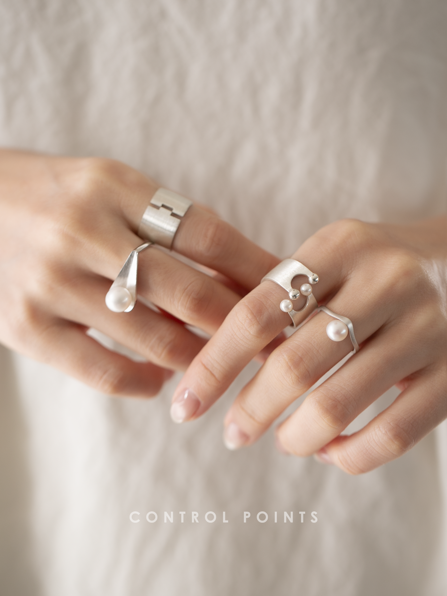 CONTROL POINTS BUBBLE PEARL RING  |  TROVE & TONE