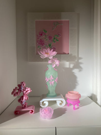 livarié flower Green Papillon Vif Vase  |  TROVE & TONE