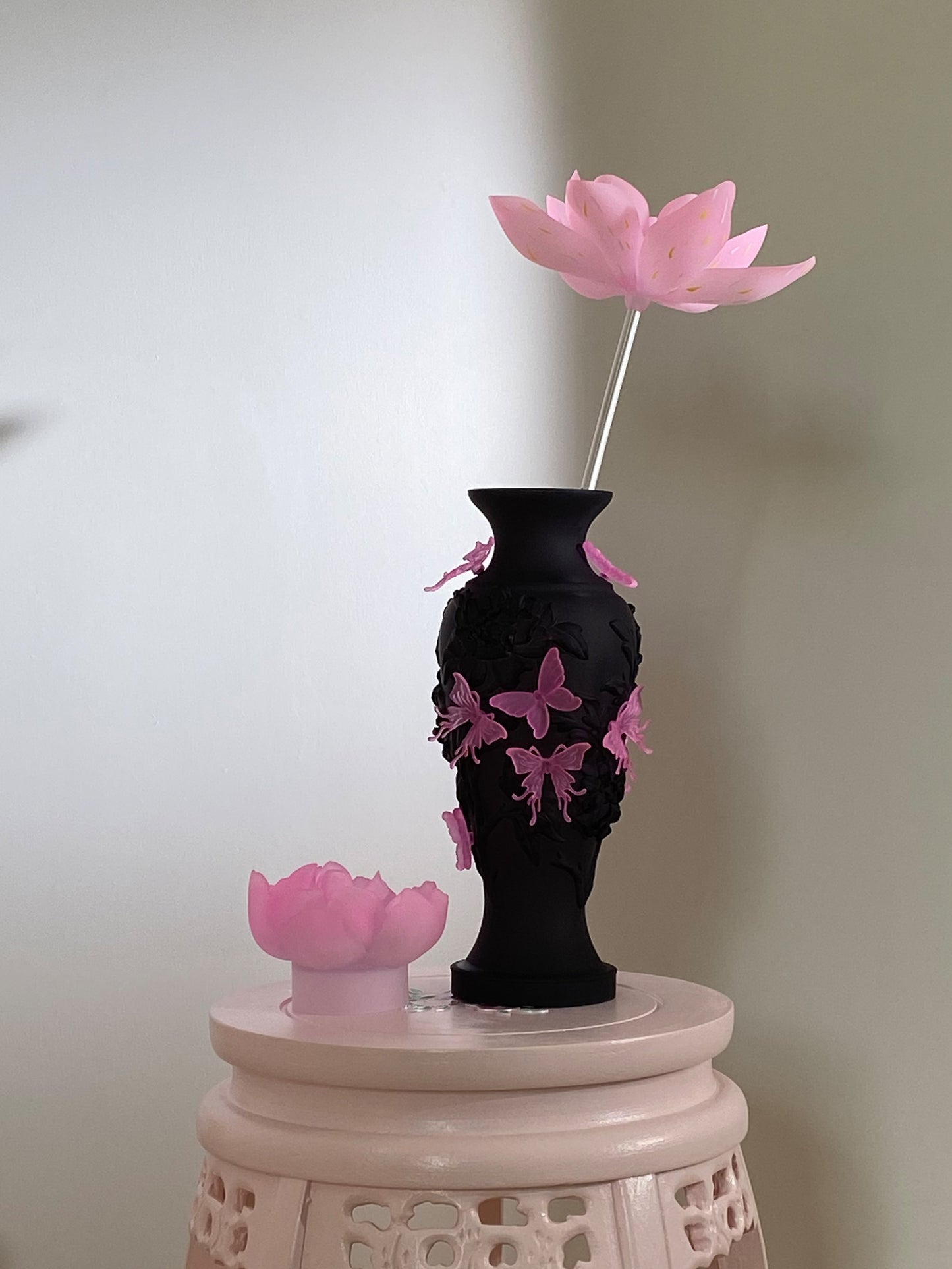 livarié flower LOTUS STEM  |  TROVE & TONE