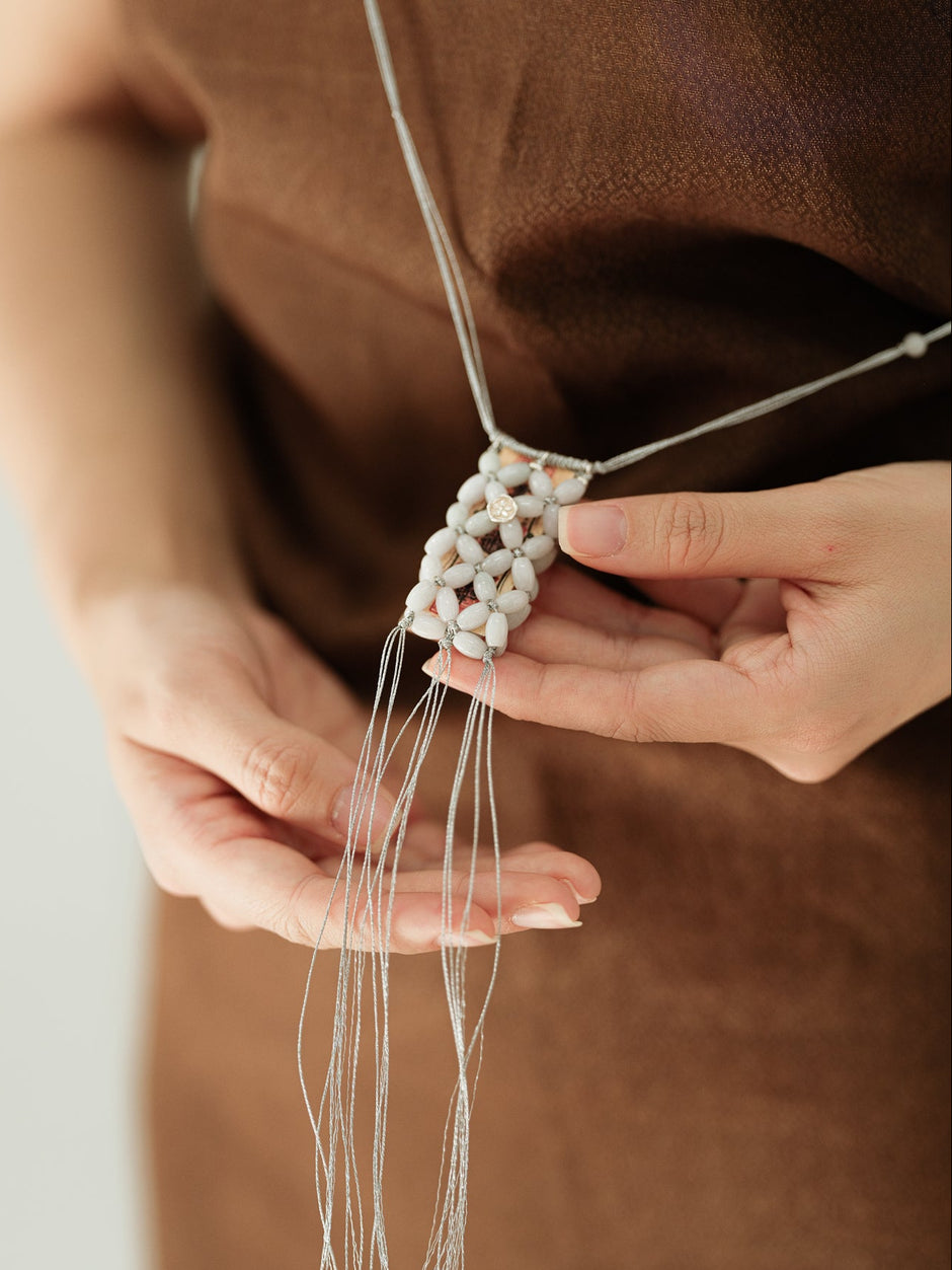 UNIGANCE.Z YUAN POUCH NECKLACE  |  TROVE & TONE