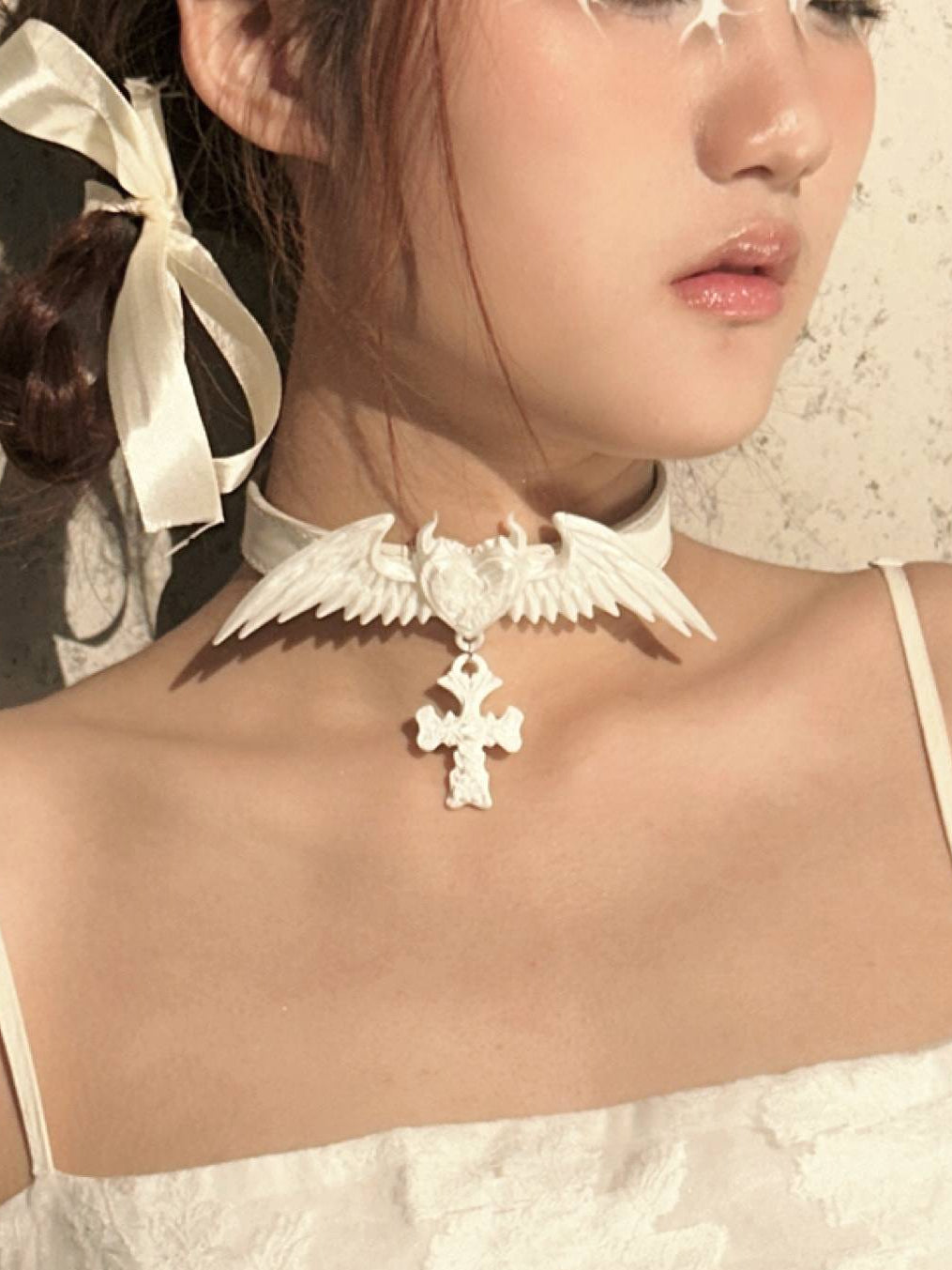 ANGEL CHOKER