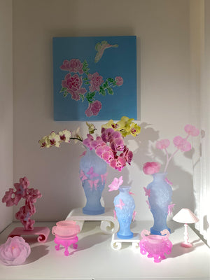 livarié flower Blue Papillon Vif Vase  |  TROVE & TONE