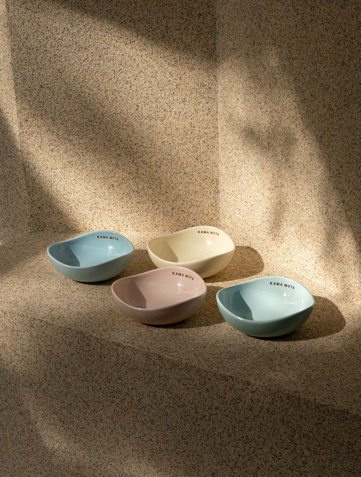 MINI CURVED CERAMIC PET BOWL