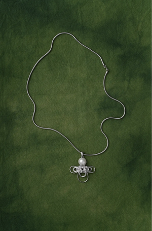  WANYEE CRAFT WOVEN LUCKY CLOUD KNOT PEARL NECKLACE |  TROVE & TONE