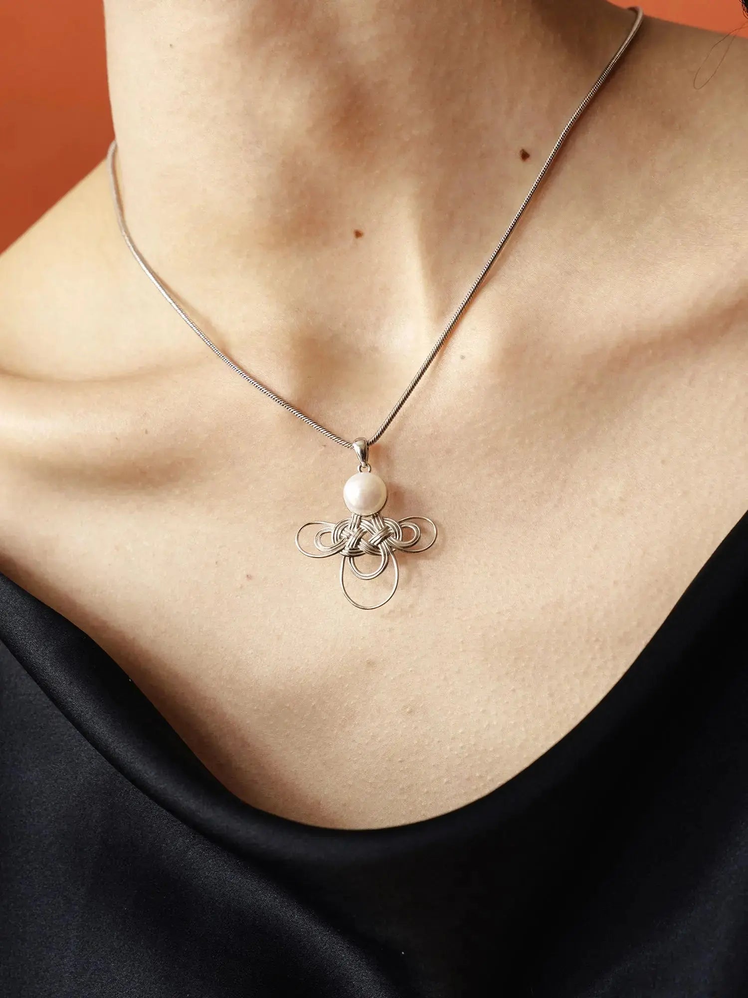  WANYEE CRAFT WOVEN LUCKY CLOUD KNOT PEARL NECKLACE |  TROVE & TONE