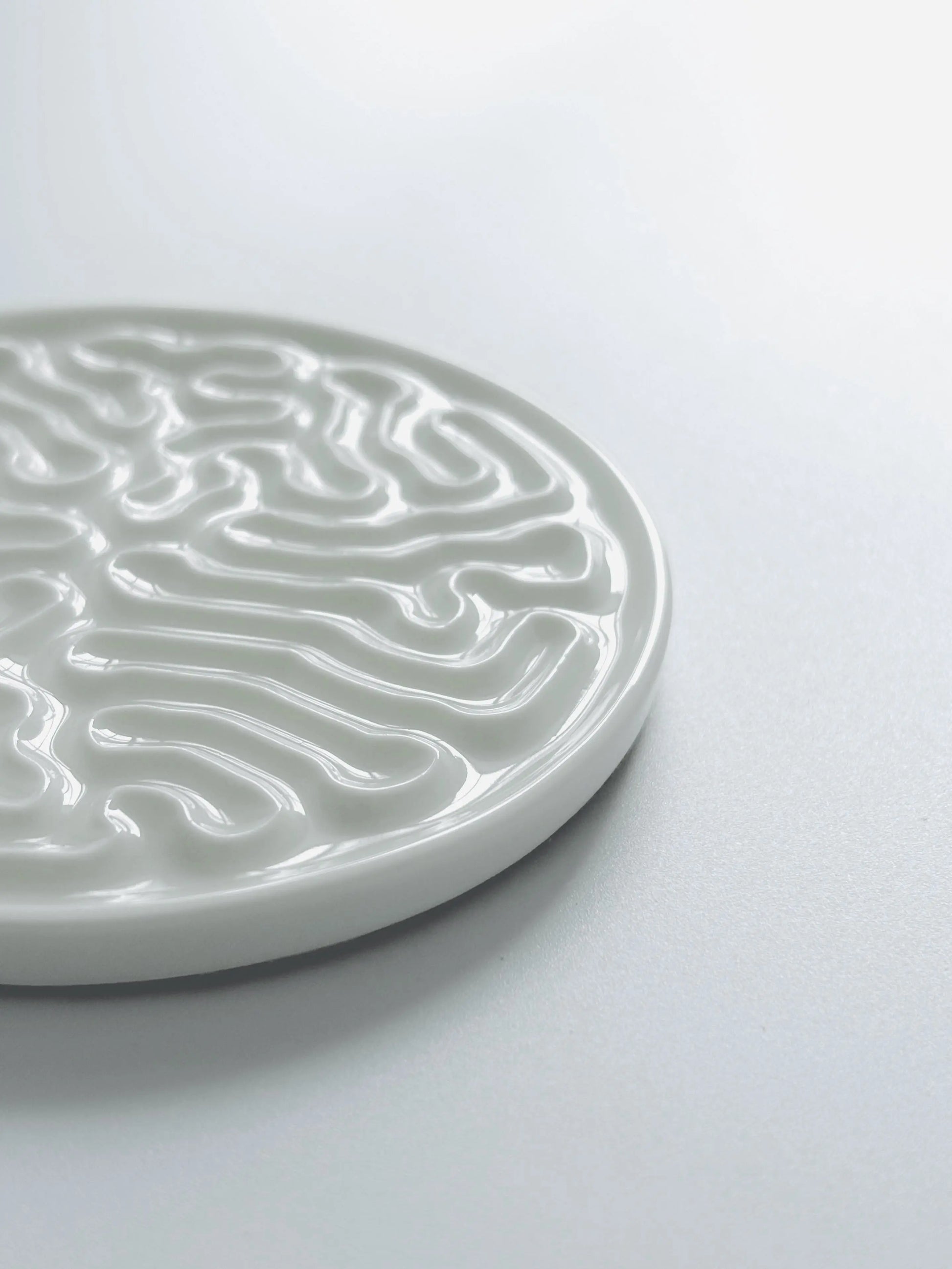  StudioRan CORAL 02 ROUND CERAMIC COASTERS |  TROVE & TONE