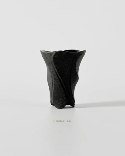  StudioRan CURVE 01 CERAMIC SMALL TEA CUP |  TROVE & TONE
