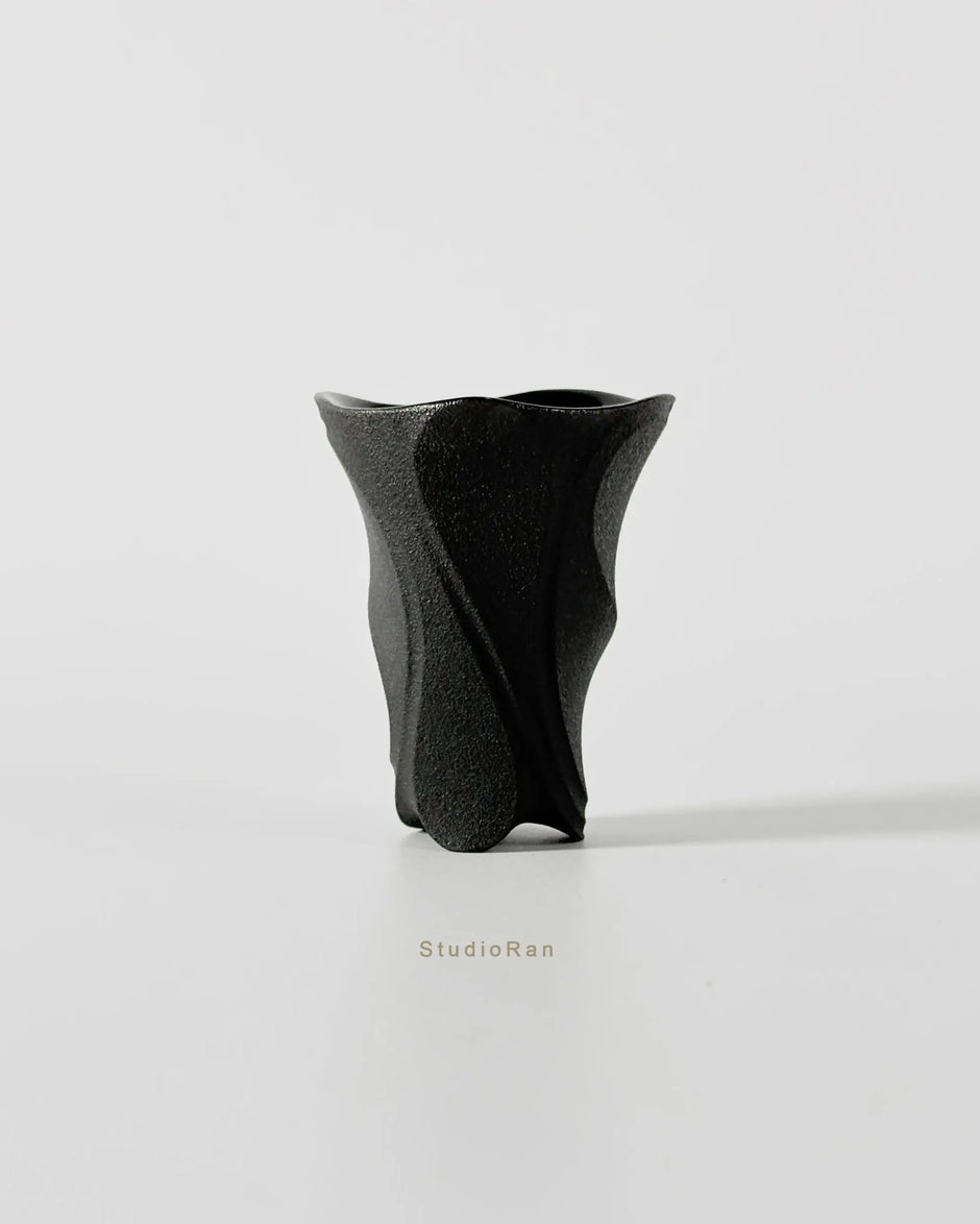  StudioRan CURVE 01 CERAMIC SMALL TEA CUP |  TROVE & TONE