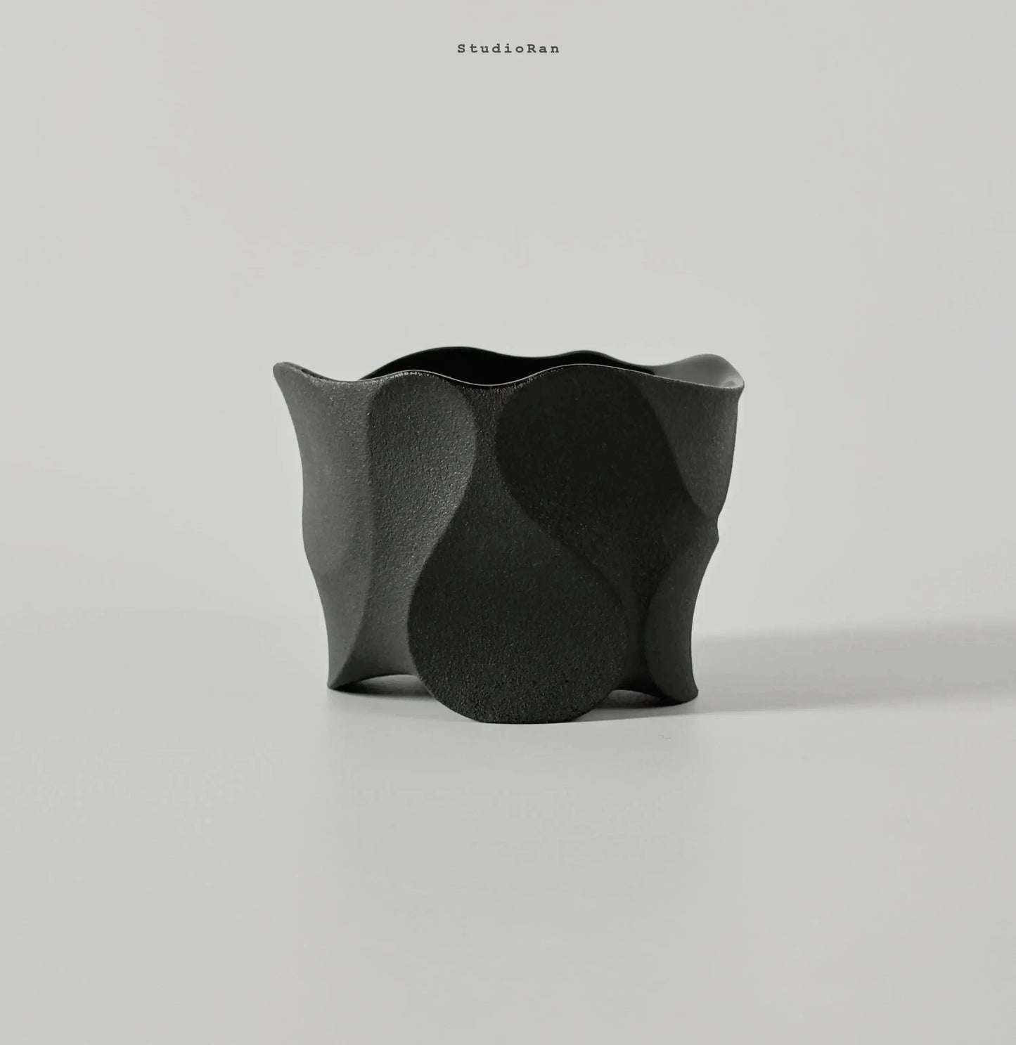 StudioRan CURVE 03 CERAMIC SHORT CUP |  TROVE & TONE