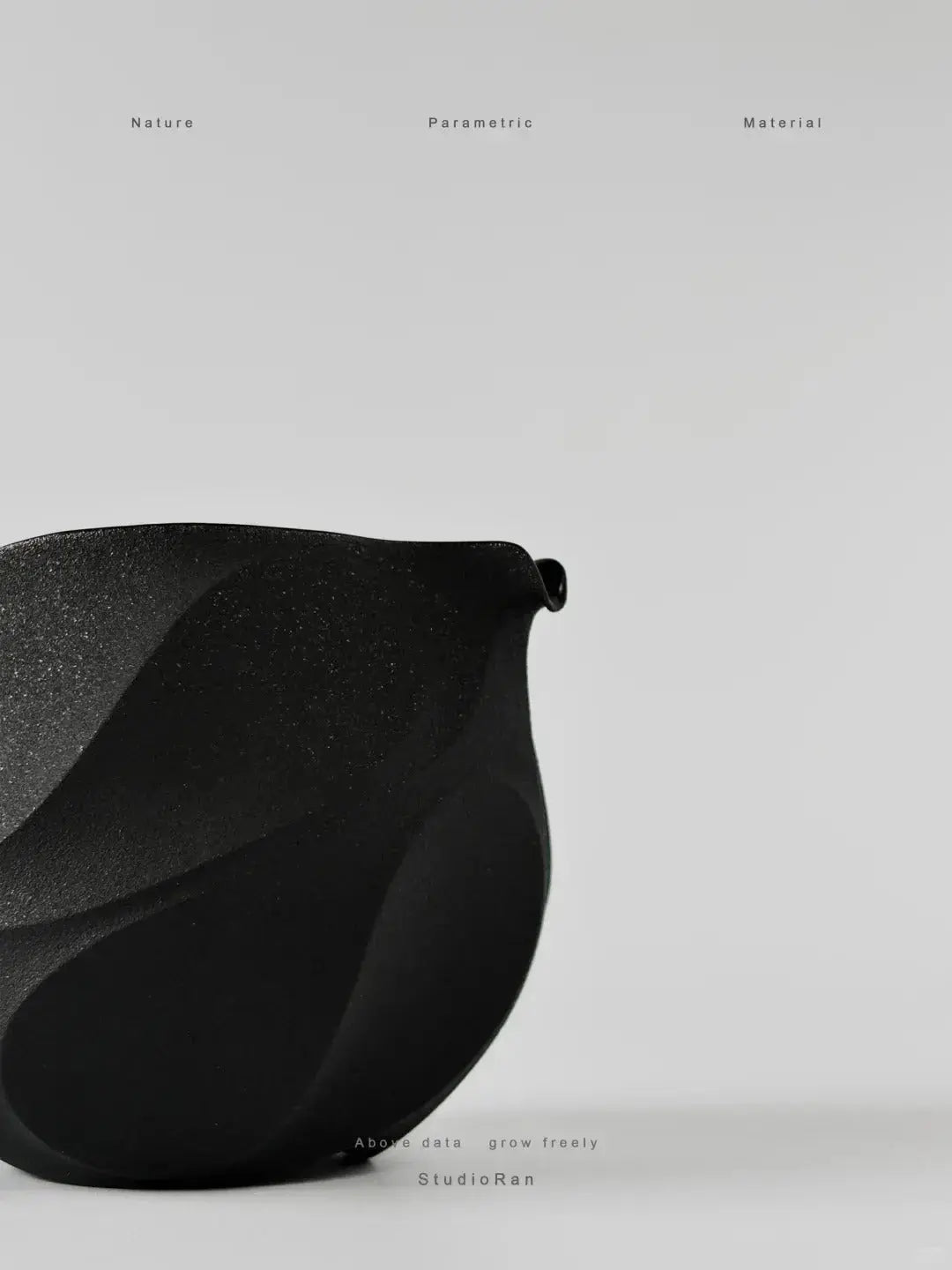  StudioRan CURVE 05 CERAMIC TEA PITCHER |  TROVE & TONE