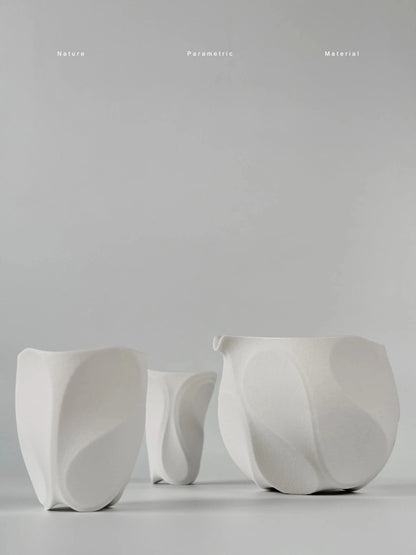  StudioRan CURVE 05 CERAMIC TEA PITCHER |  TROVE & TONE