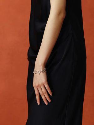 WANYEE CRAFT INTERLOCKING DOUBLE COIN KNOT PEARL BRACELET |  TROVE & TONE