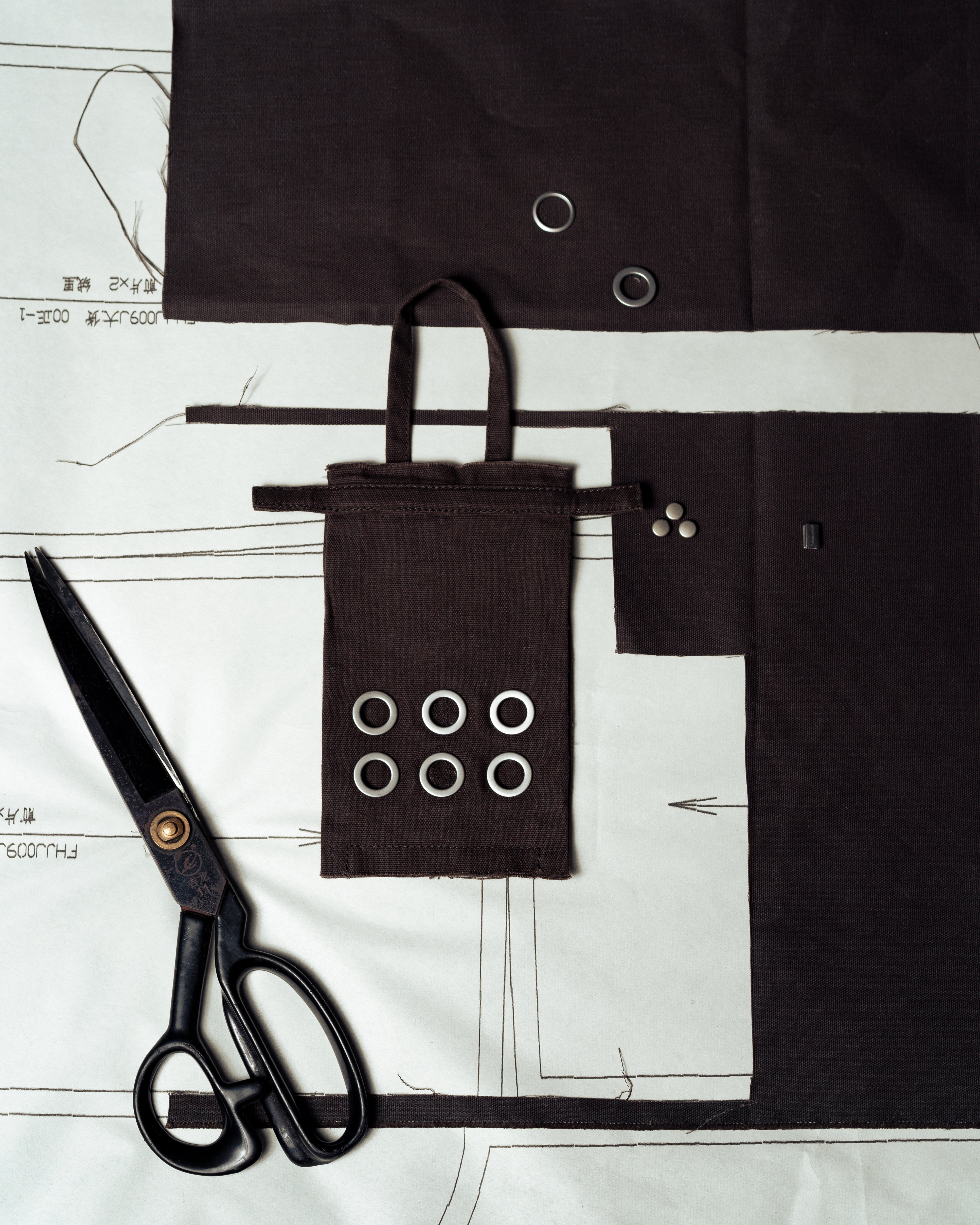almost fever_ WAXED CANVAS LONG LASTING SCENTED HANGER（副本）（副本）  |  TROVE & TONE