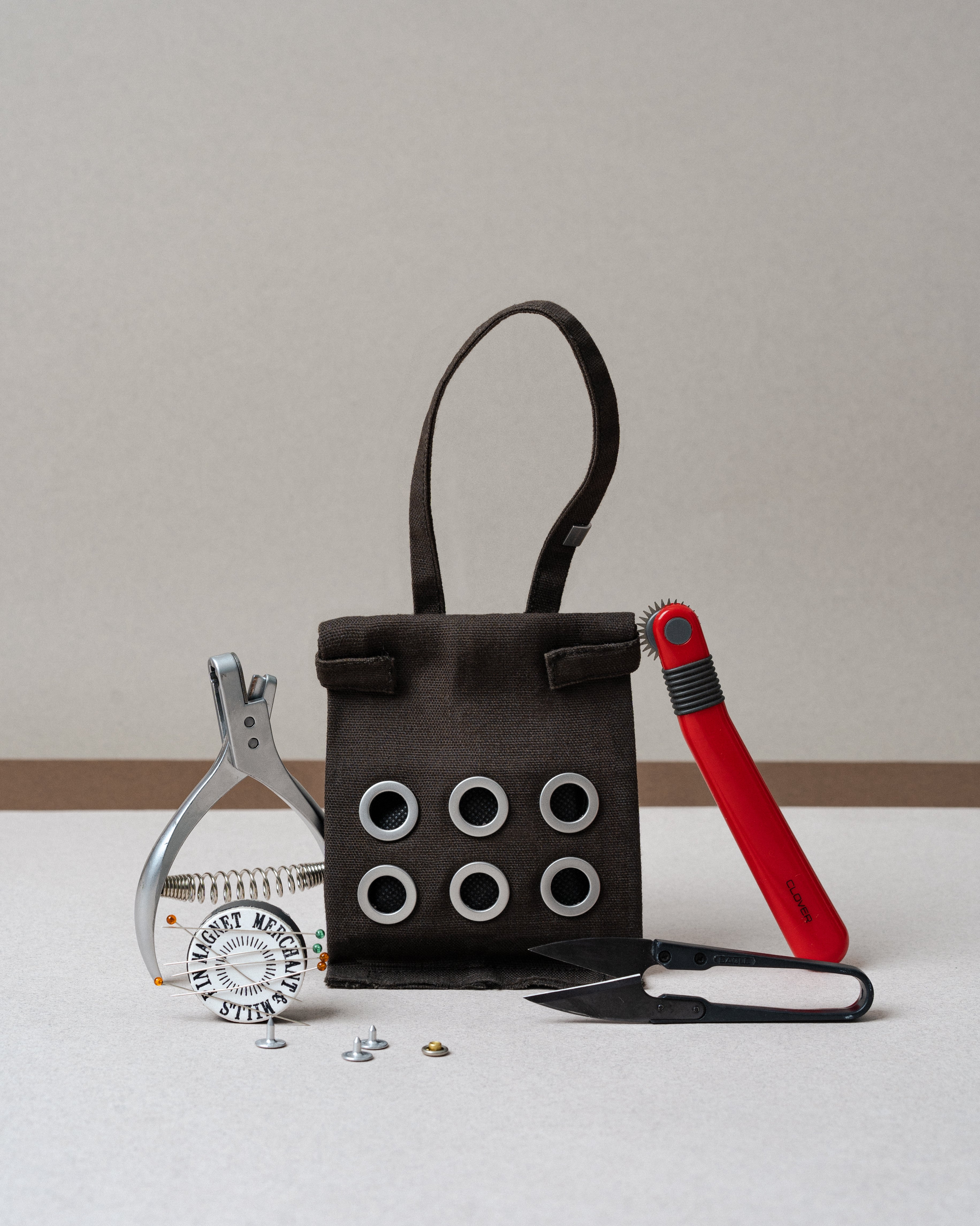 almost fever_ WAXED CANVAS LONG LASTING SCENTED HANGER（副本）（副本）  |  TROVE & TONE