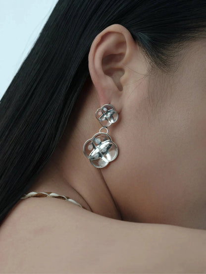  AESTH & UTIL ETERNAL KNOT CLEAR CRYSTAL STUDS |  TROVE & TONE