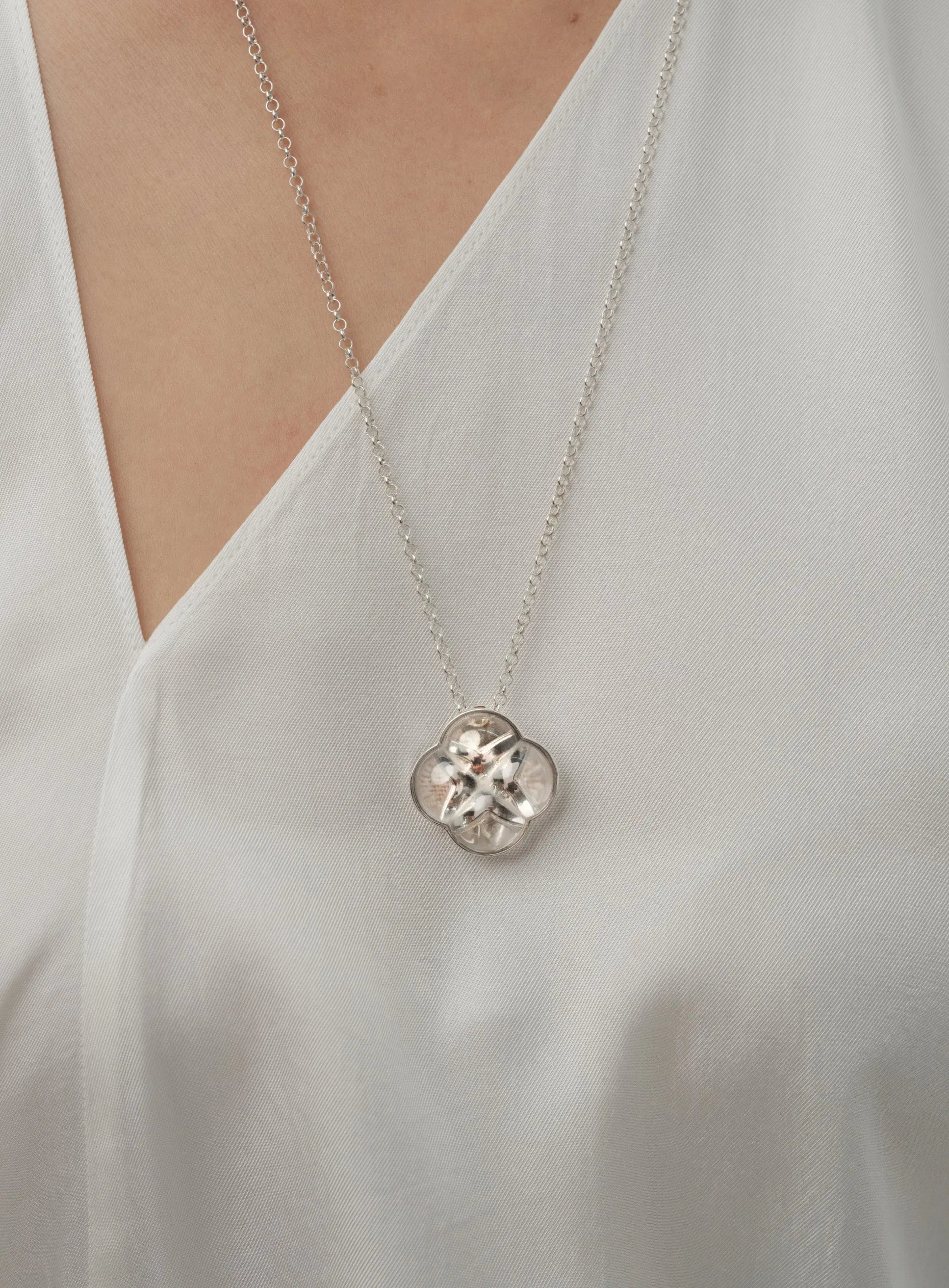  AESTH & UTIL ETERNAL KNOT CRYSTAL MULTIWAY PENDANT |  TROVE & TONE