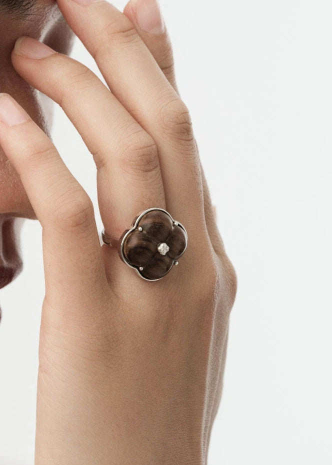  AESTH & UTIL ETERNAL KNOT NATURAL SANDALWOOD RING |  TROVE & TONE