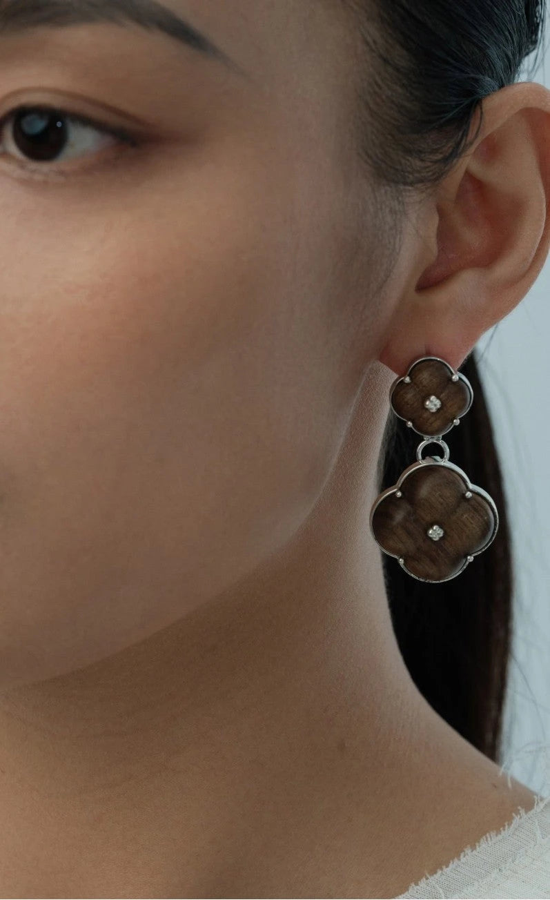  AESTH & UTIL ETERNAL KNOT NATURAL SANDALWOOD STUDS |  TROVE & TONE