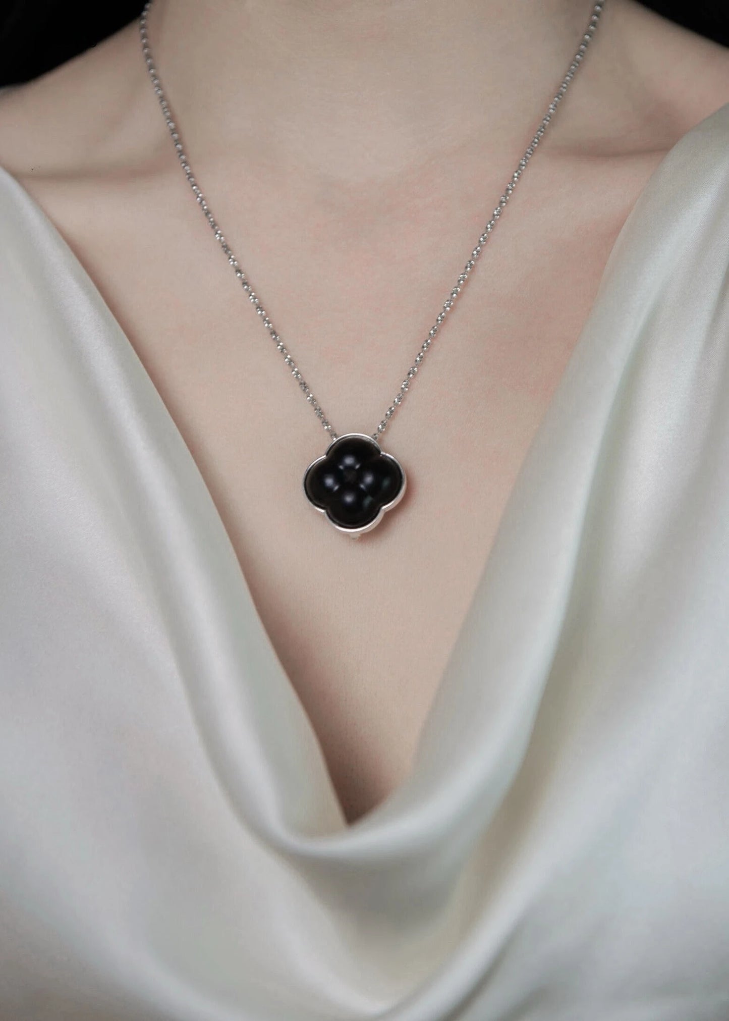  AESTH & UTIL ETERNAL KNOT PURPLE SANDALWOOD MULTI-WAY PENDANT |  TROVE & TONE