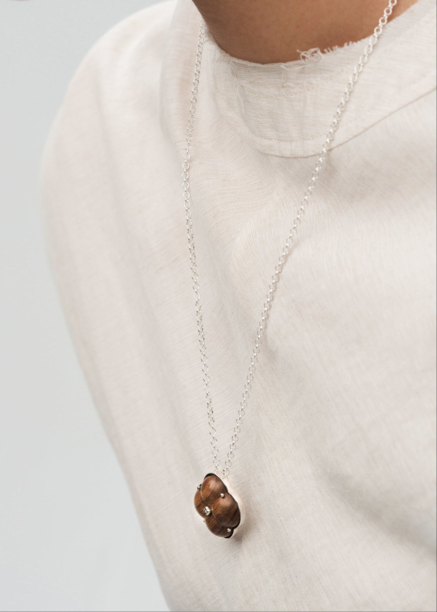  AESTH & UTIL ETERNAL KNOT SANDALWOOD MULTI-WAY PENDANT |  TROVE & TONE