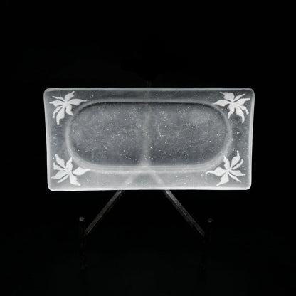 guAi Studio FROSTED GLASS PATE DE VERRE FOOTED PLATE |  TROVE & TONE