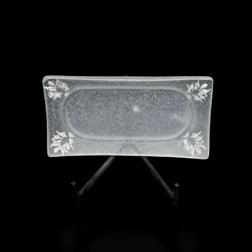  guAi Studio FROSTED GLASS PATE DE VERRE FOOTED PLATE |  TROVE & TONE