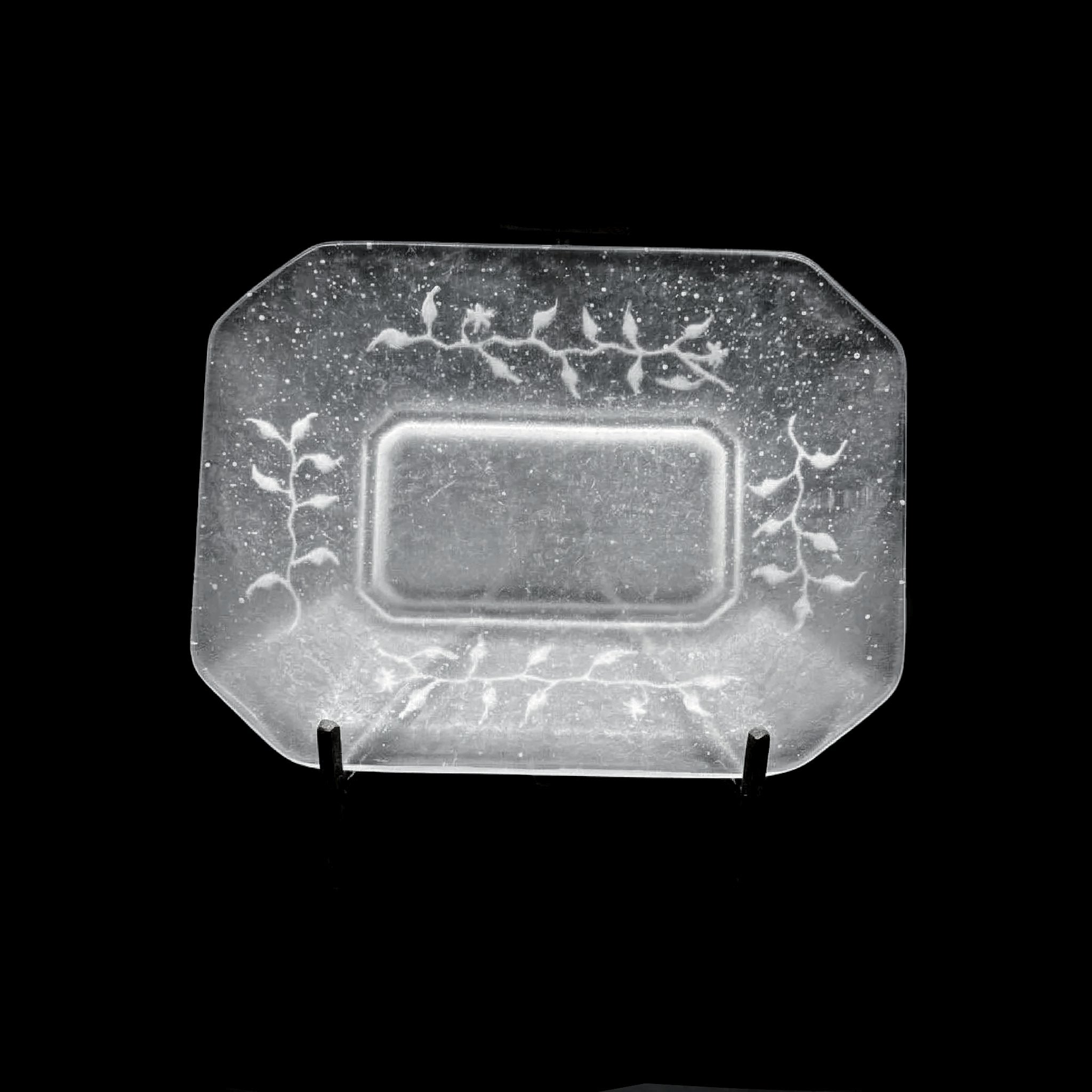  guAi Studio FROSTED GLASS PATE DE VERRE OCTAGONAL DISH |  TROVE & TONE