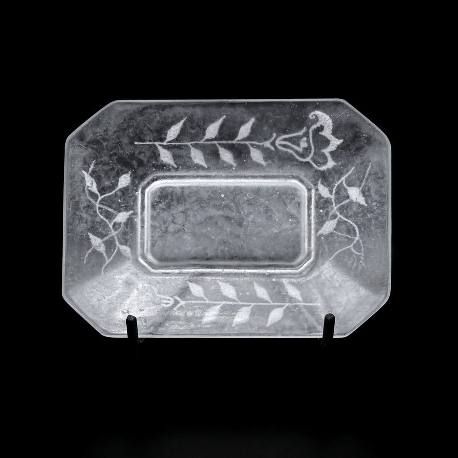  guAi Studio FROSTED GLASS PATE DE VERRE OCTAGONAL DISH |  TROVE & TONE