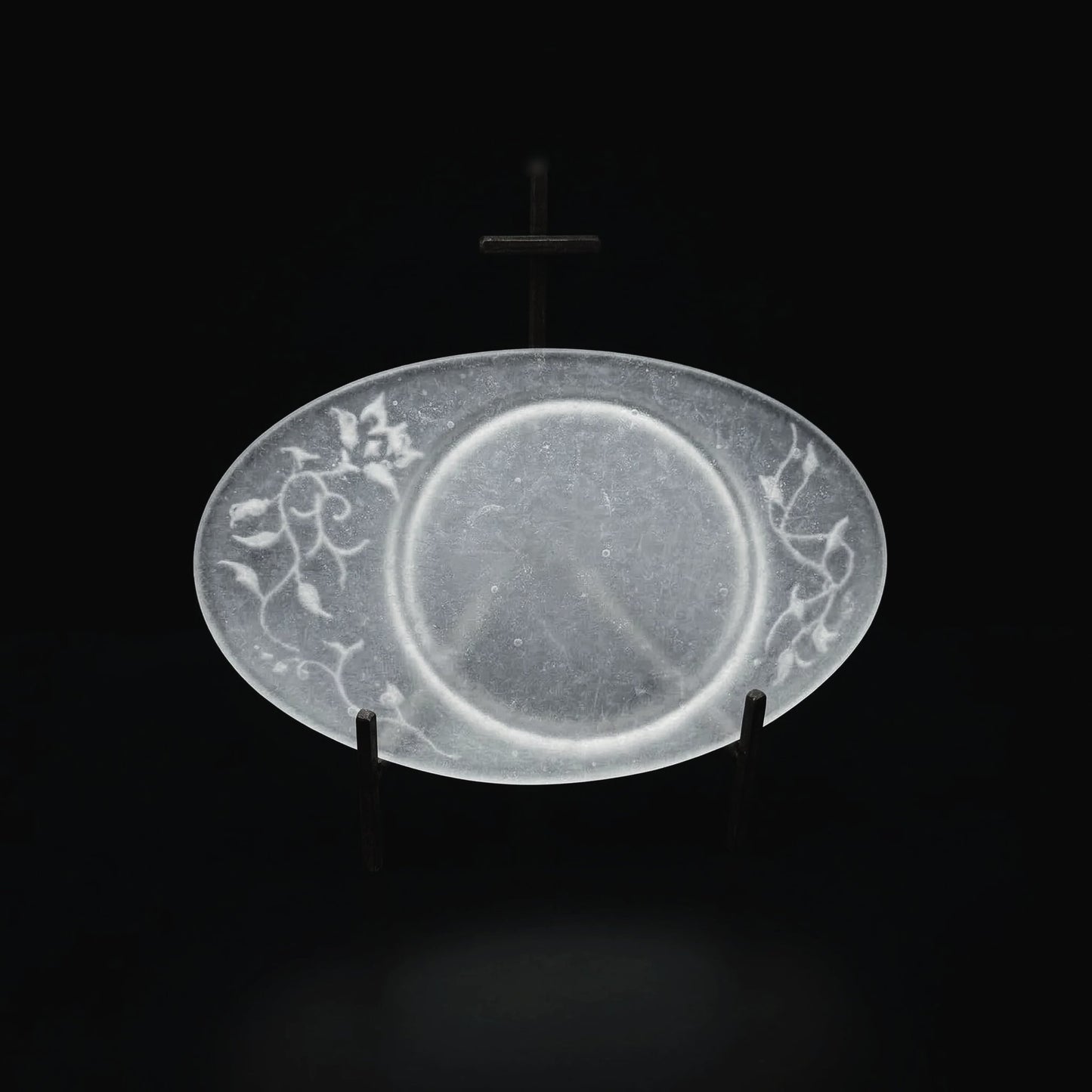  guAi Studio FROSTED GLASS PATE DE VERRE OVAL TRAY |  TROVE & TONE