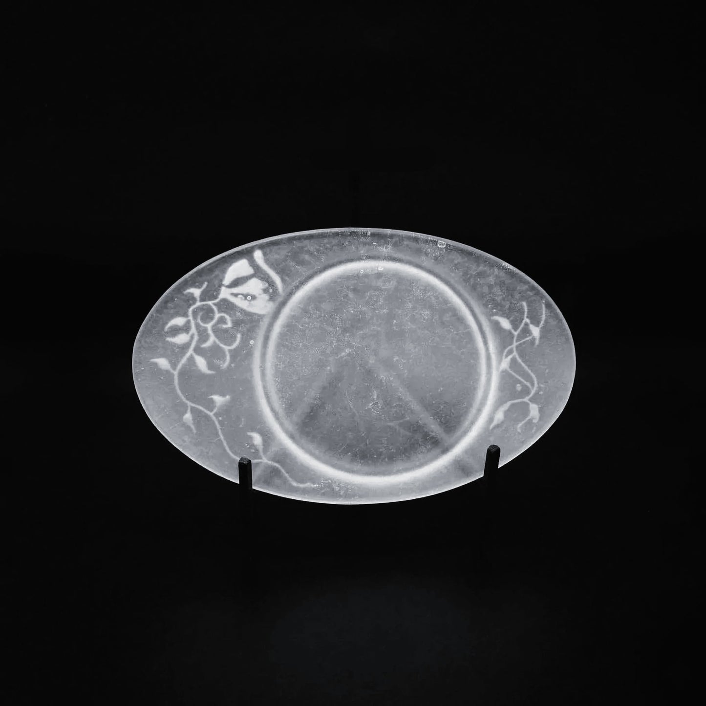  guAi Studio FROSTED GLASS PATE DE VERRE OVAL TRAY |  TROVE & TONE