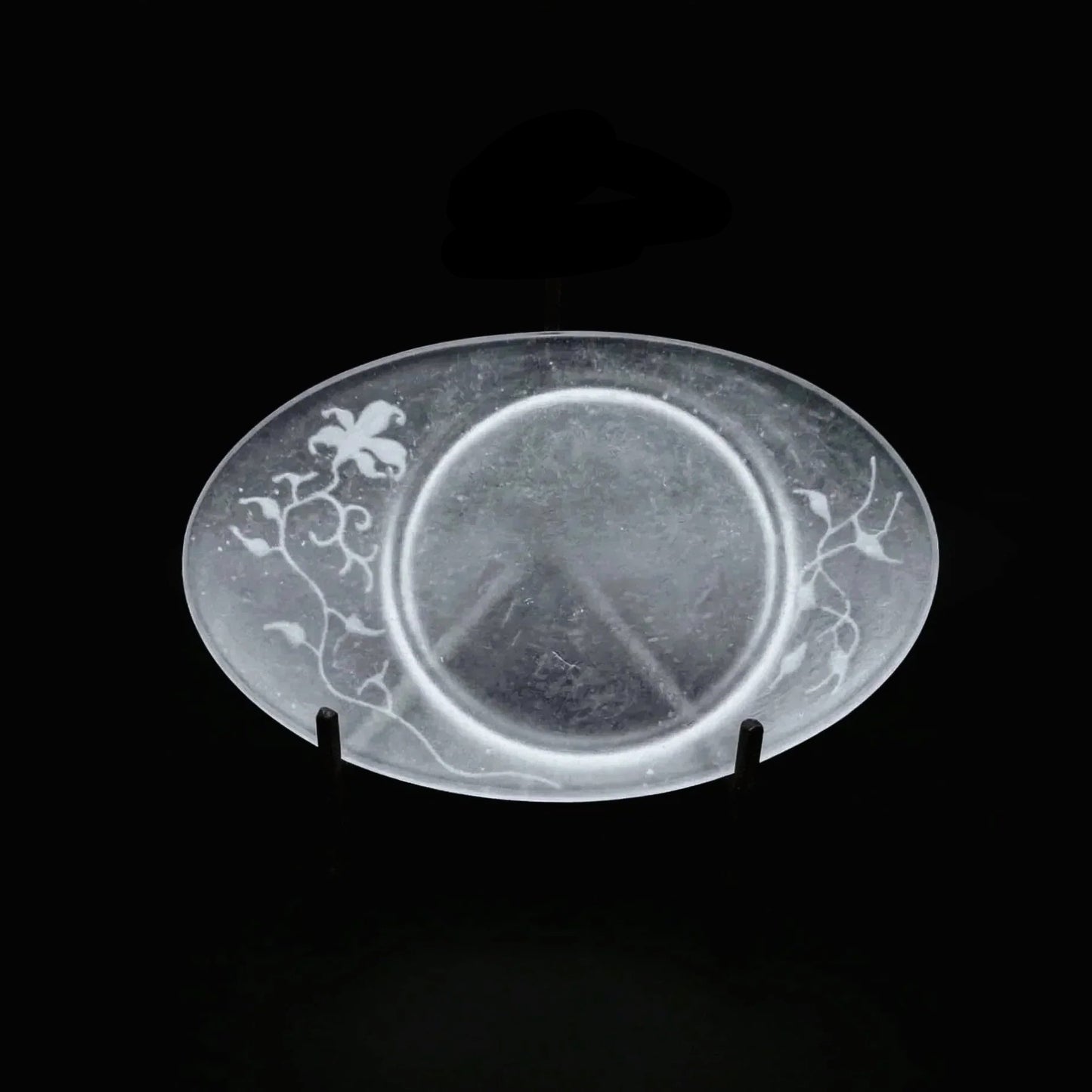  guAi Studio FROSTED GLASS PATE DE VERRE OVAL TRAY |  TROVE & TONE