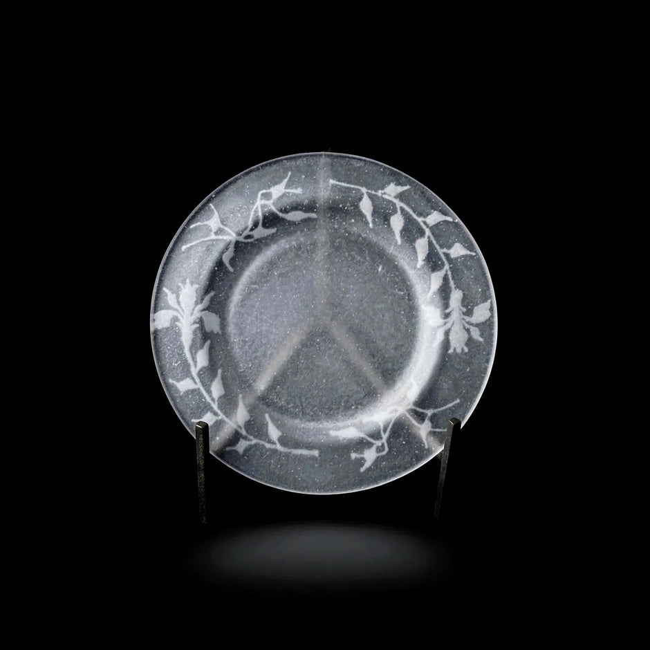  guAi Studio FROSTED GLASS PATE DE VERRE PLATE 06 |  TROVE & TONE