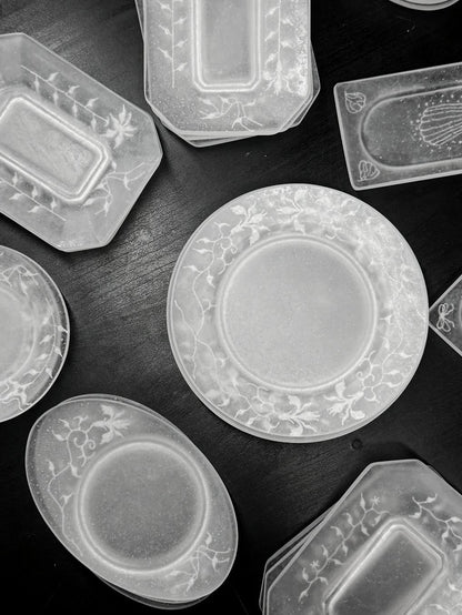  guAi Studio FROSTED GLASS PATE DE VERRE PLATE 07 |  TROVE & TONE