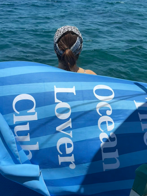 TROVE & TONE STAYCATION STRIPED QUICK-DRY BEACH TOWEL  |  TROVE & TONE