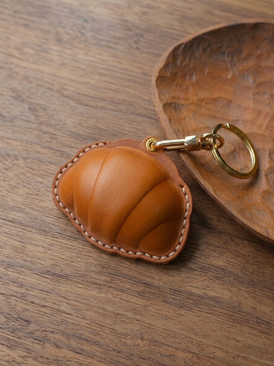 ChengTian HANDMADE LEATHER CROISSANT CHARM & FOB CASE  |  TROVE & TONE
