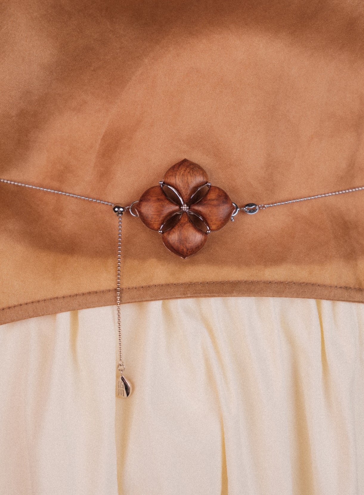 BAOXIANG FLOWER STANDALONE PENDANT