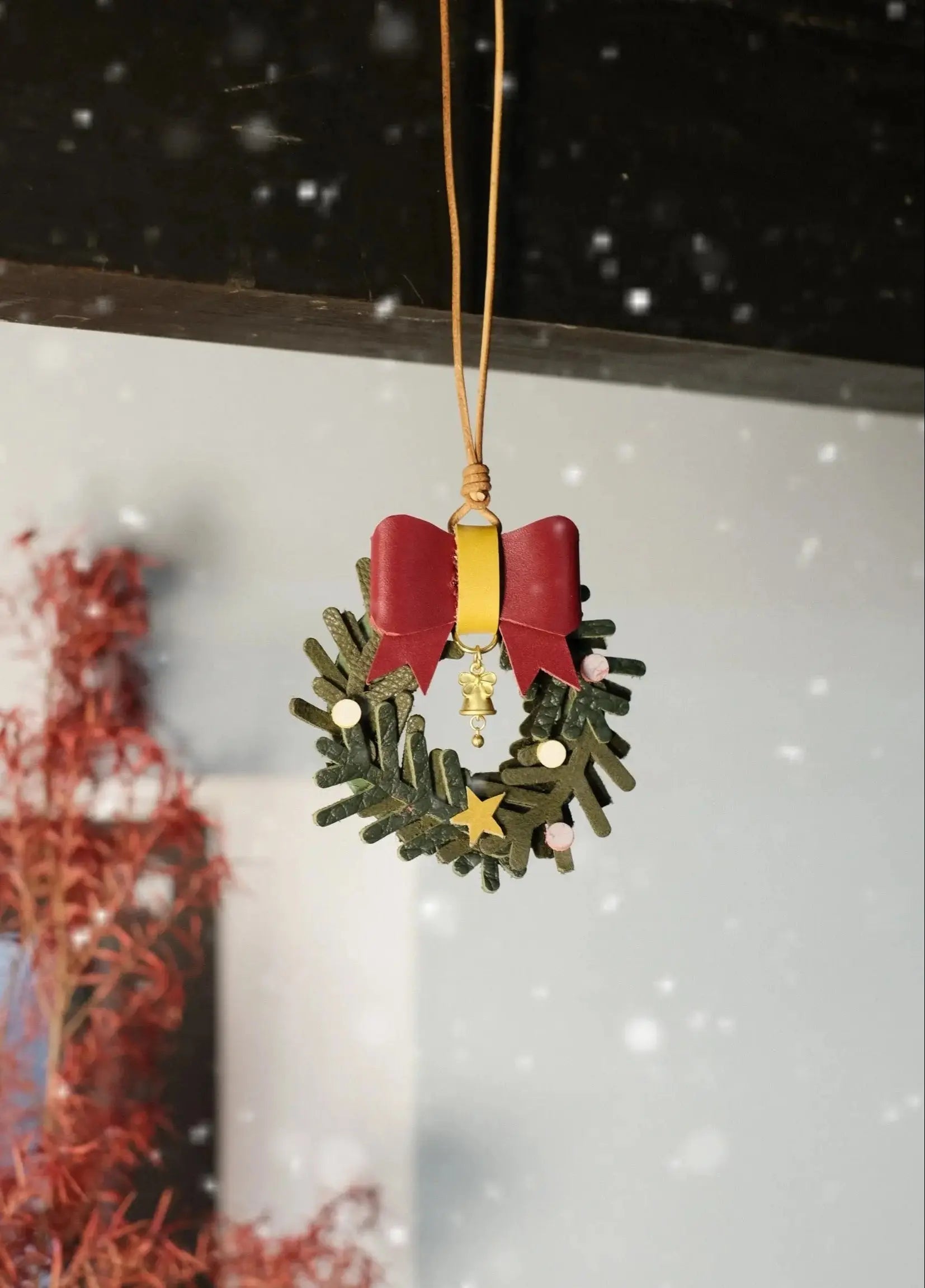  ChengTian HANDMADE LEATHER MISTLETOE CHARM |  TROVE & TONE