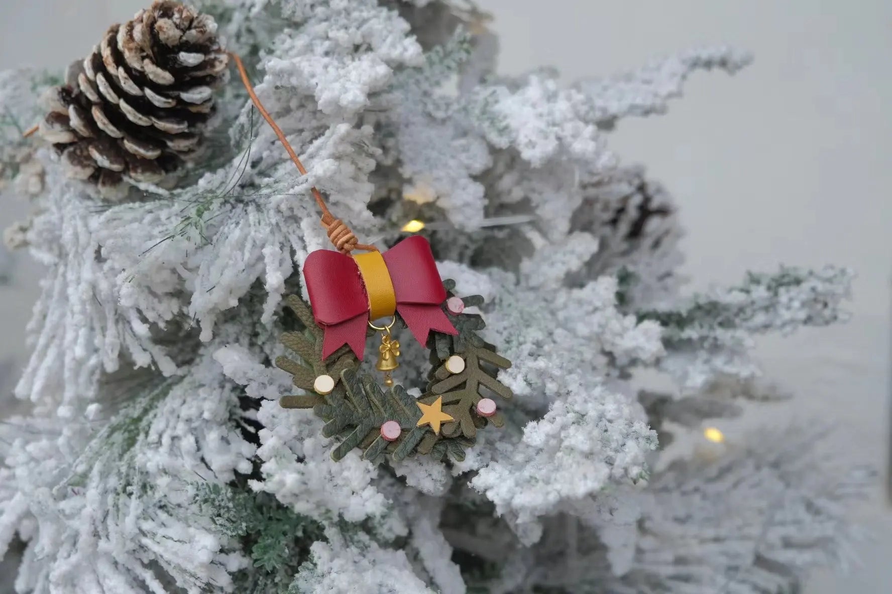 ChengTian HANDMADE LEATHER MISTLETOE CHARM |  TROVE & TONE