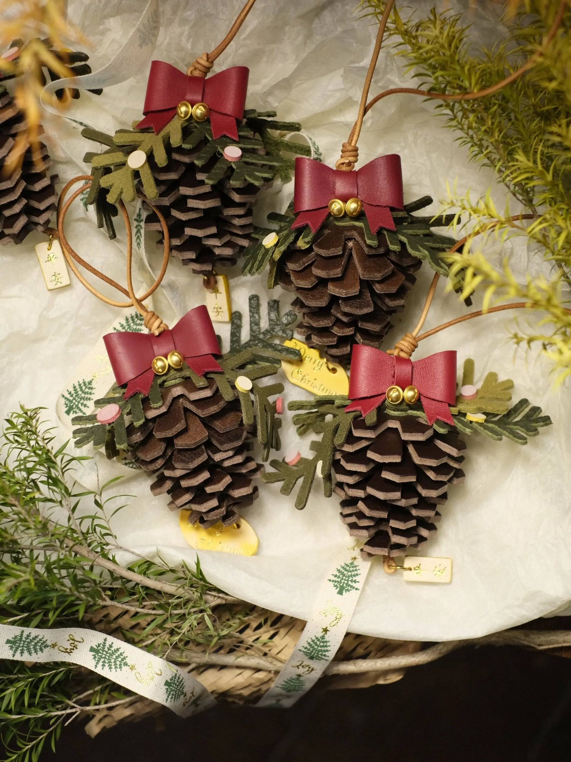  ChengTian HANDMADE LEATHER PINECONE CHARM |  TROVE & TONE