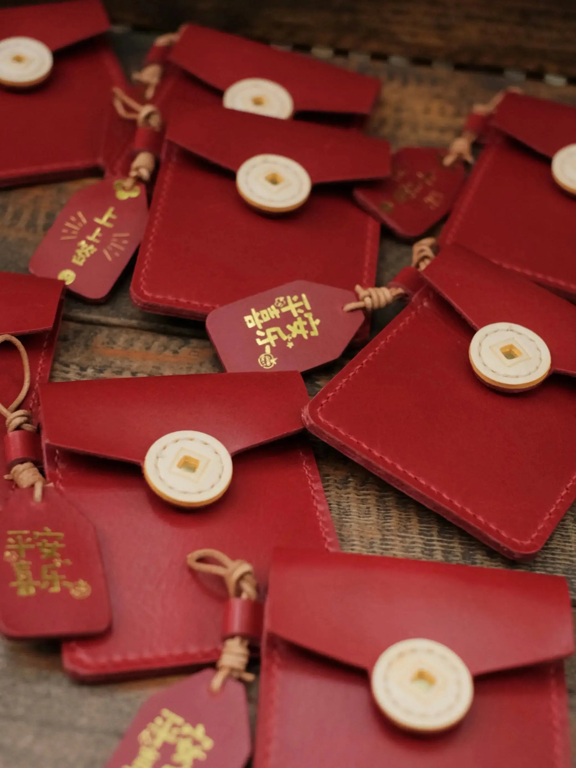  ChengTian HANDMADE LEATHER RED PACKET CARD HOLDER |  TROVE & TONE
