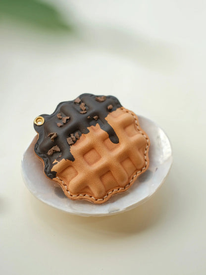  ChengTian HANDMADE LEATHER WAFFLE CHARM & FOB CASE |  TROVE & TONE