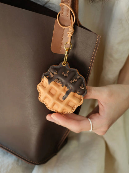  ChengTian HANDMADE LEATHER WAFFLE CHARM & FOB CASE |  TROVE & TONE