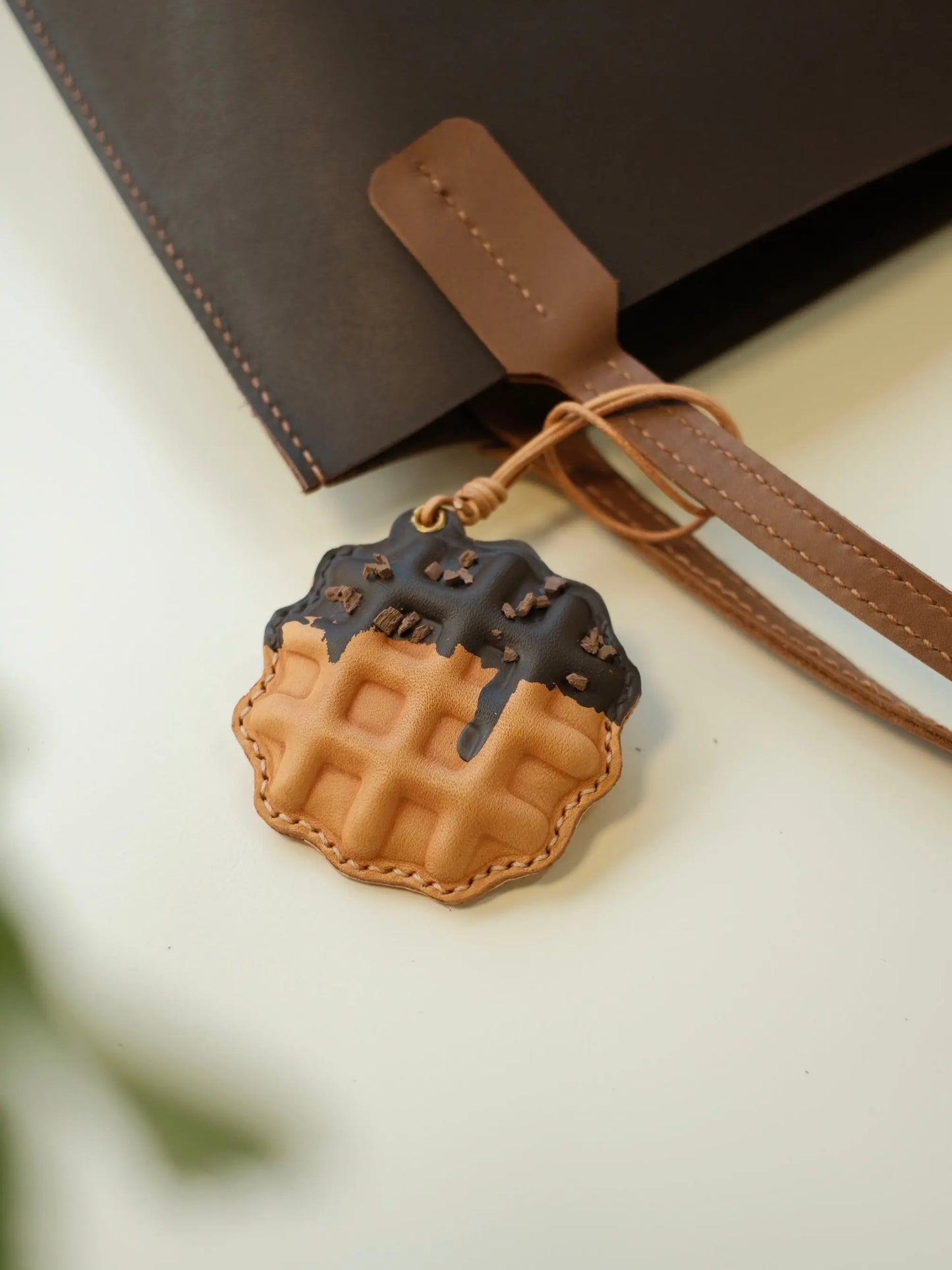  ChengTian HANDMADE LEATHER WAFFLE CHARM & FOB CASE |  TROVE & TONE