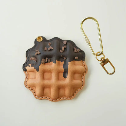  ChengTian HANDMADE LEATHER WAFFLE CHARM & FOB CASE |  TROVE & TONE