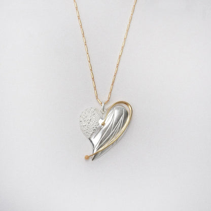 HEART-SHAPED LONG NECKLACE