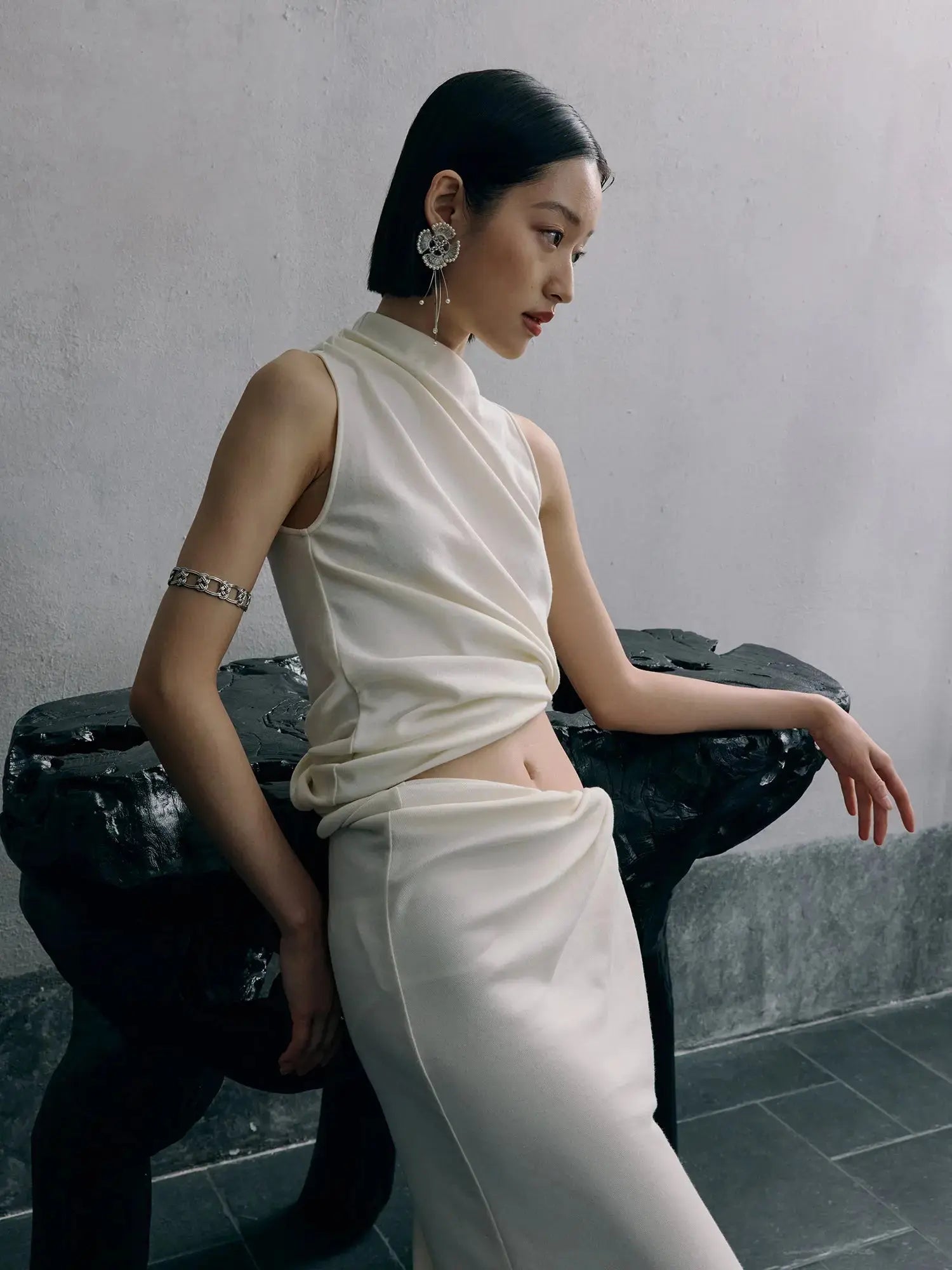  WANYEE CRAFT INTERLOCKING DOUBLE COIN KNOT CUFF |  TROVE & TONE