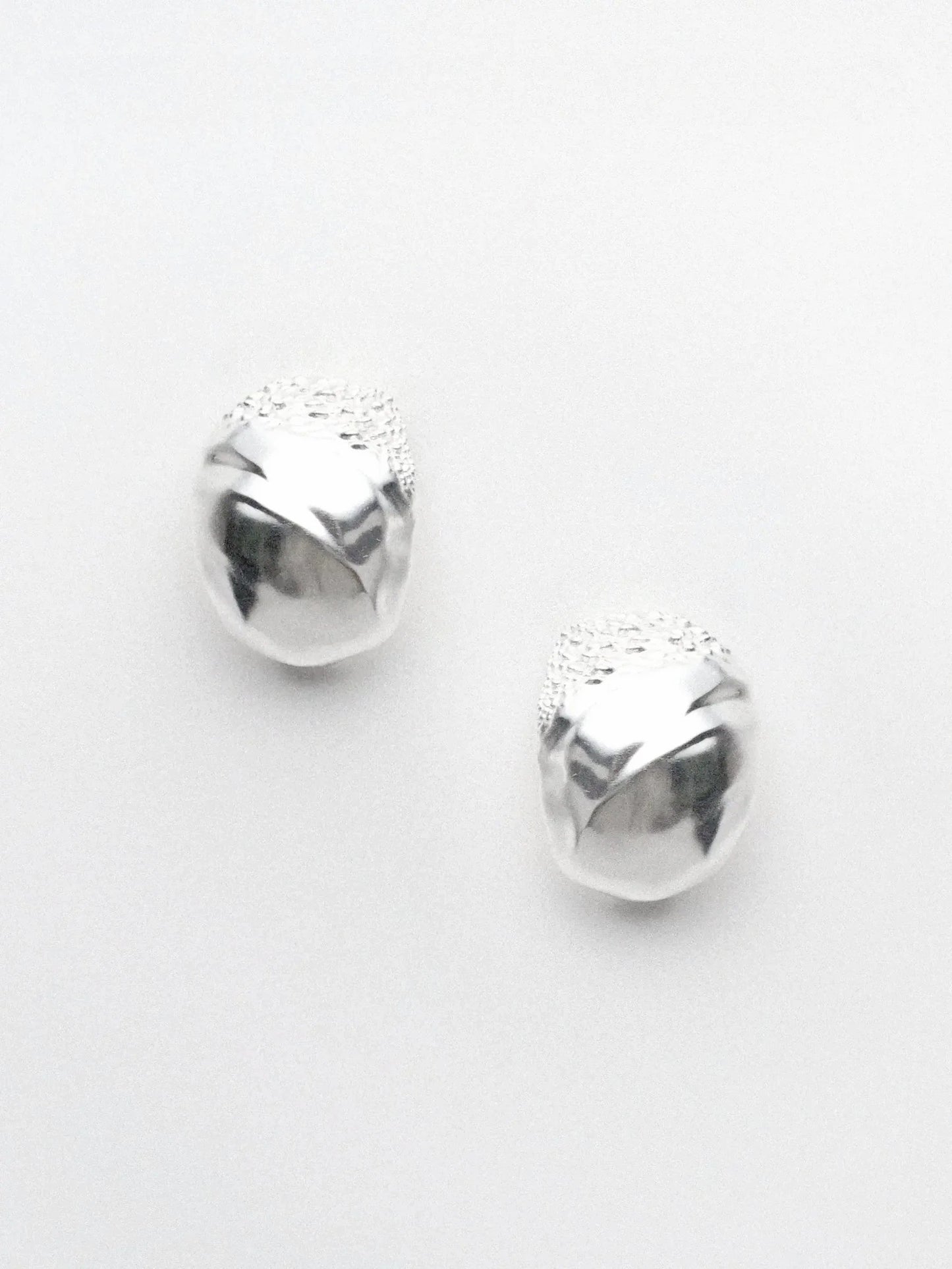  Limb MOLTEN ARCHED WIDE EARRINGS |  TROVE & TONE