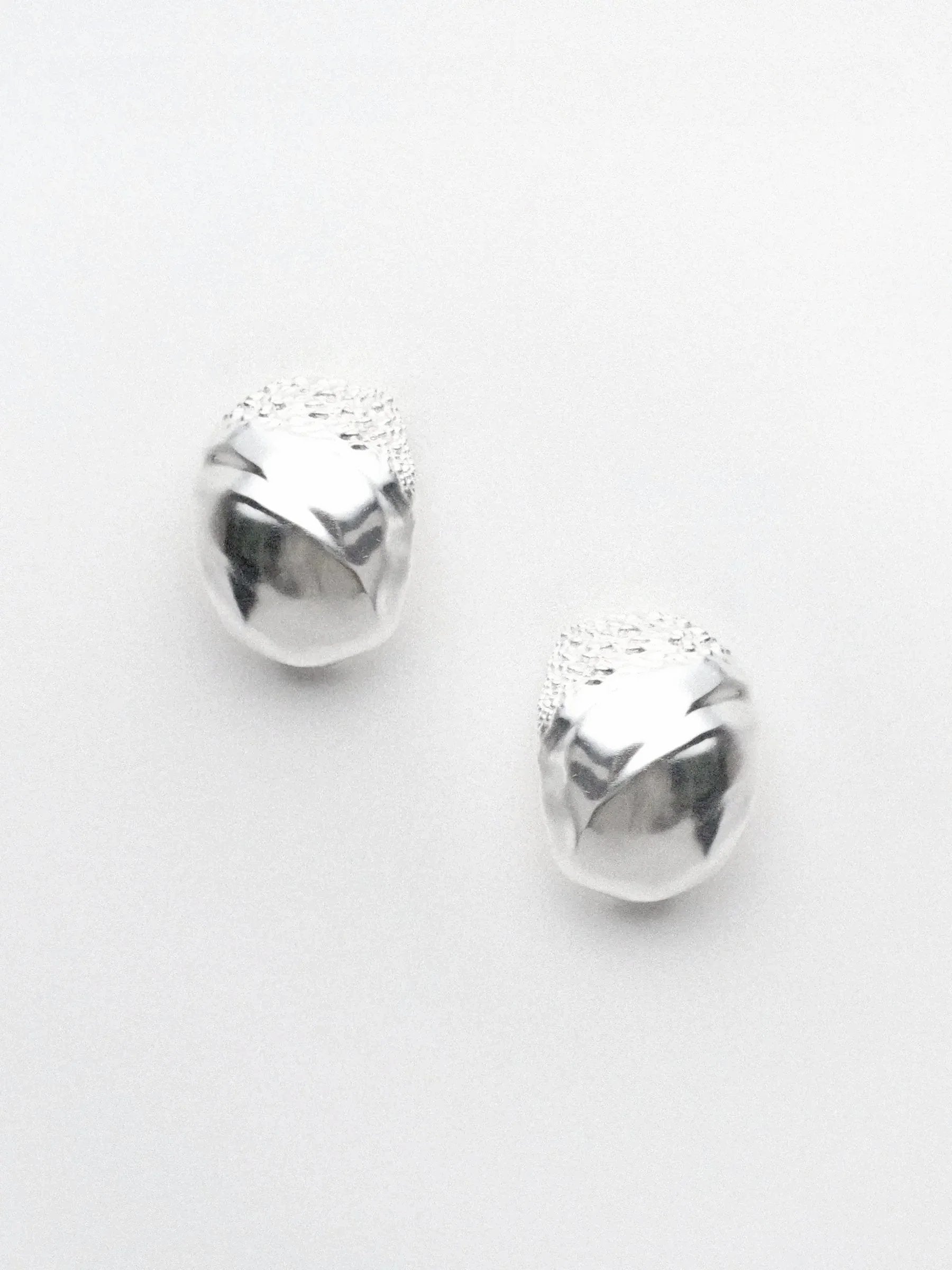  Limb MOLTEN ARCHED WIDE EARRINGS |  TROVE & TONE